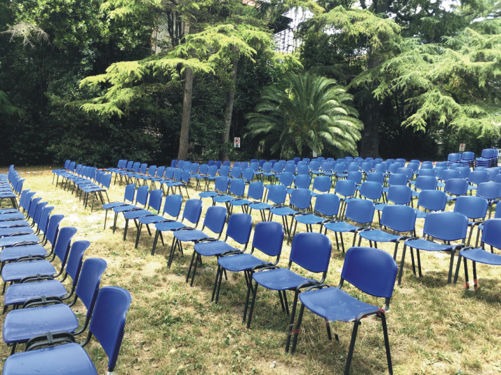 sedie in pvc a noleggio