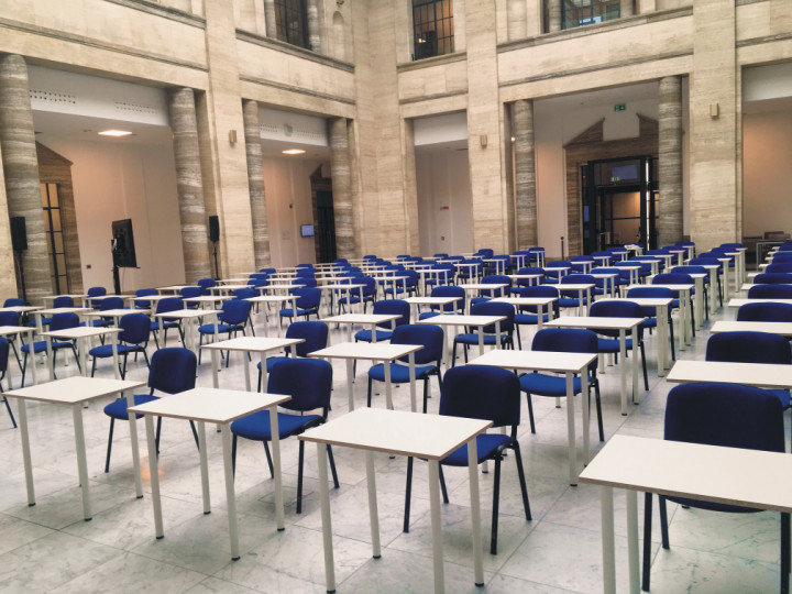 noleggio tavolo scuola